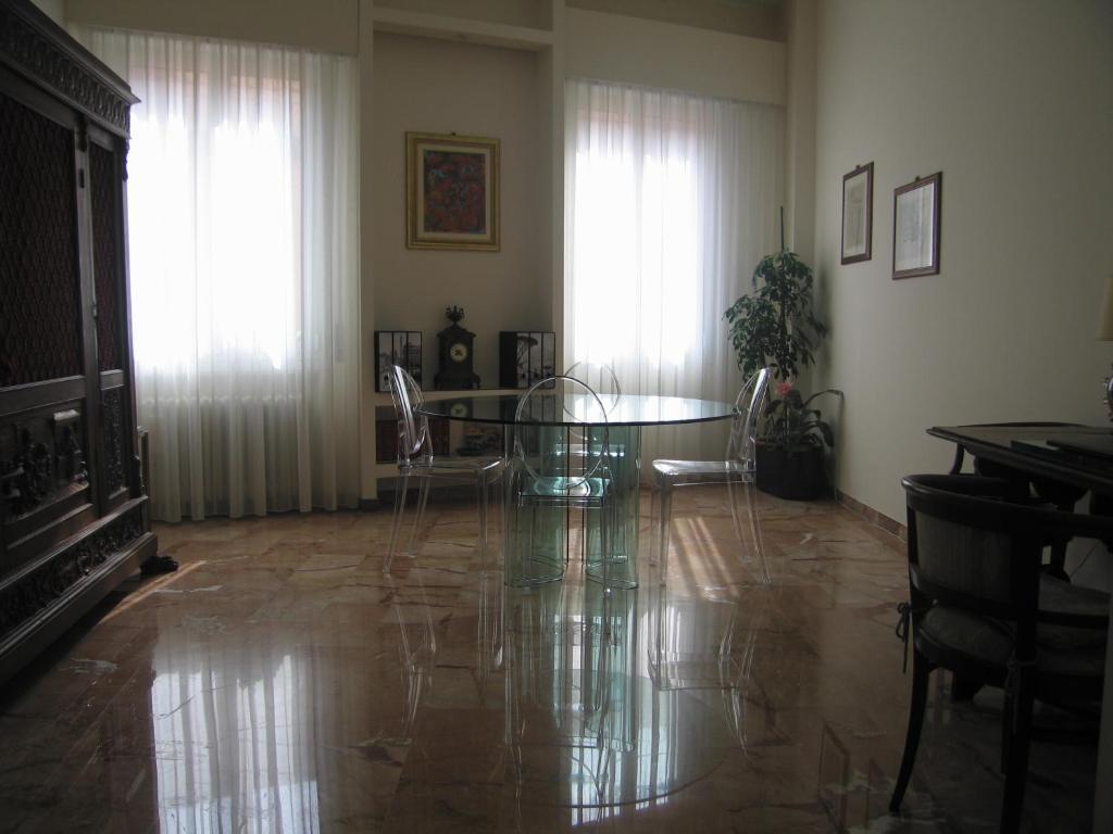 B&B Mercurio Μπολόνια Εξωτερικό φωτογραφία